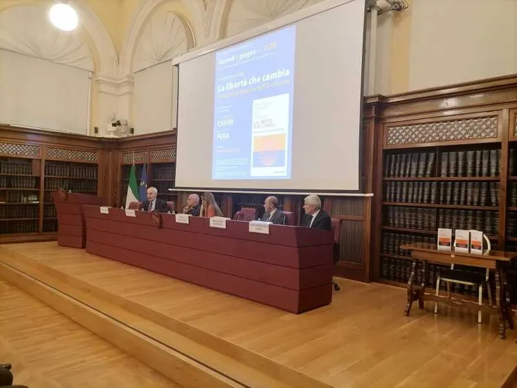 Fisichella e Adornato: "Crisi dell'Occidente? Non irreversibile"