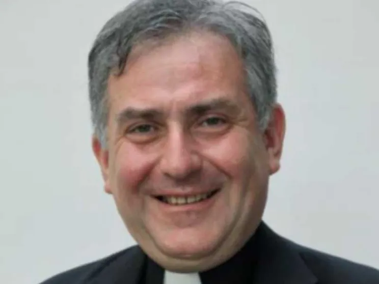 Carlo Villano nuovo vescovo di Pozzuoli e Ischia. Lascia Pascarella