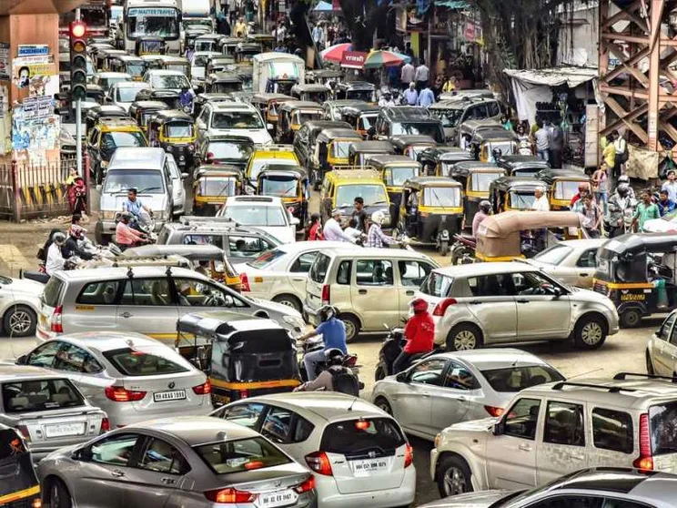 Automobili vietate in città: il futuro di chi guida è segnato