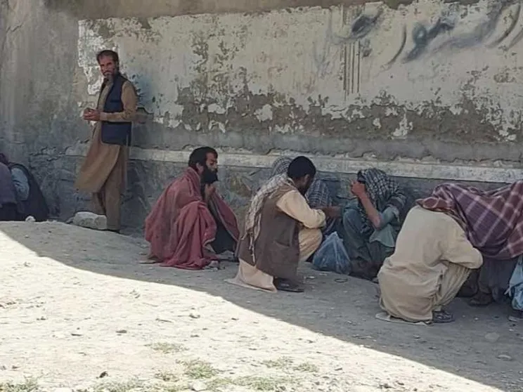 Quattro milioni di tossicomani: la ferita nascosta dai taleban
