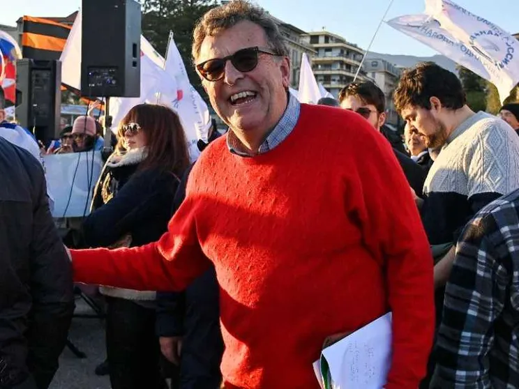 Referendum sulle armi, sprint finale. «Firme contro la congiura del silenzio»