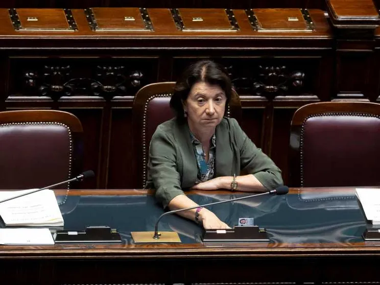 Via libera alla legge per il reato universale