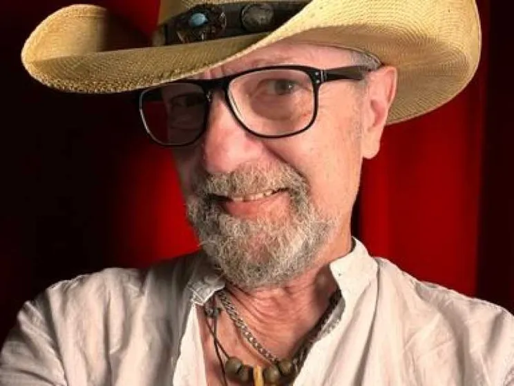 Caputo, la vita e la musica dentro un Sabato italiano