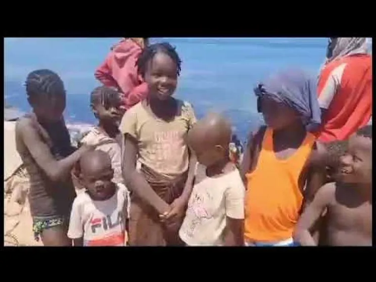 I migranti al confine: fateci tornare in Tunisia (che annuncia una soluzione)