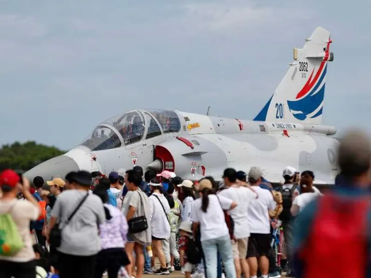 Jet francesi in arrivo in Ucraina, parte la corsa per gli affari del futuro
