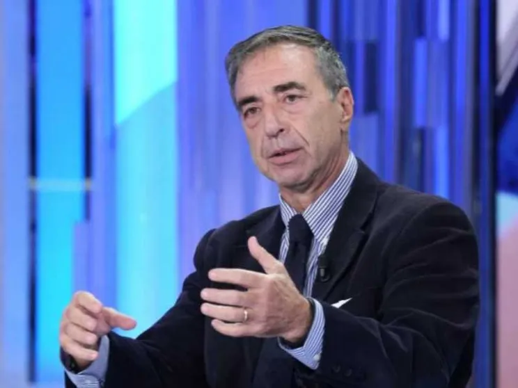 Ciccozzi: «Basta con allarmi sul Covid. I vaccini? Sì, ma a chi servono»
