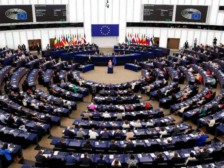 Embrioni e feti umani, stesse regole delle «sostanze umane»? No dei vescovi Ue