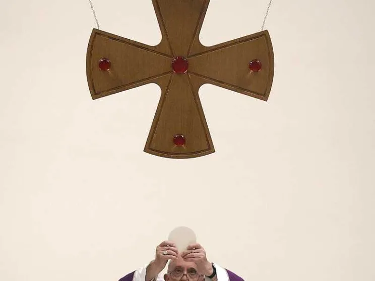 Eucaristia. Quel dono di vita che in tante liturgie non giunge al cuore