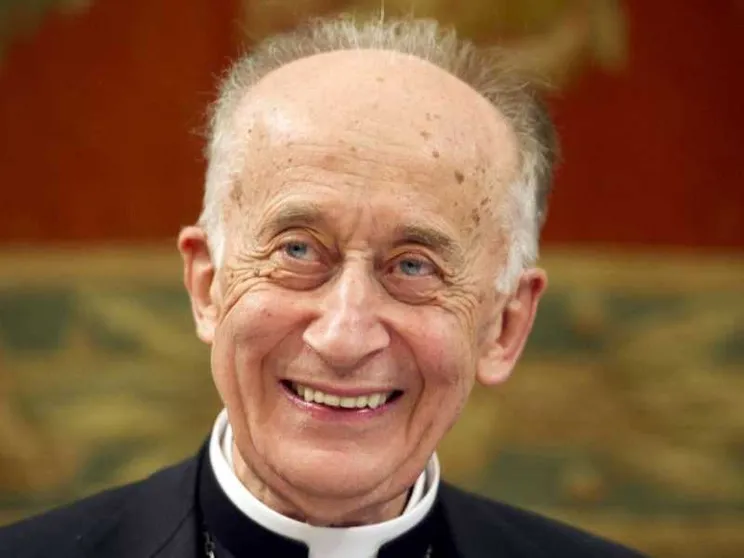 Ruini: l'essere umano non è paragonabile ad animali e macchine
