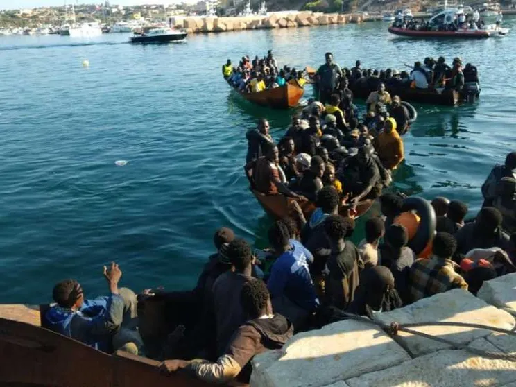Cei: «Migranti, la risposta non sia solo respingimento. Si rispetti la dignità»