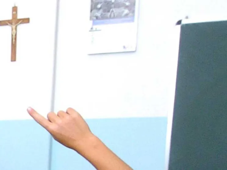 Carpi, il crocifisso torna in aula alla scuola media Focherini