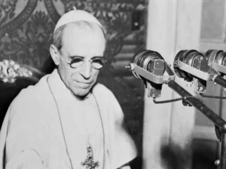 Papa Pacelli e la Shoah: Pio XII oltre il mito