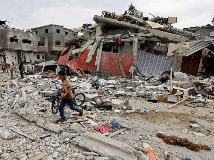 Gli intellettuali israeliani: «Rifugi sicuri per i civili di Gaza»