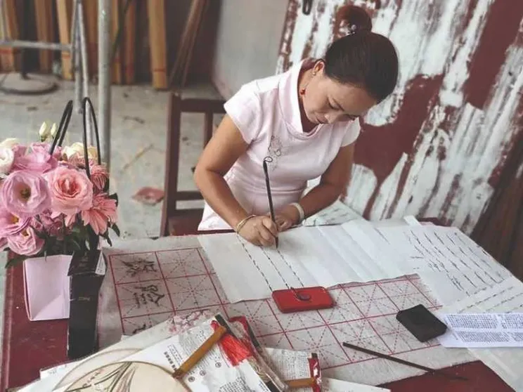 Le donne cinesi presero la parola inventando il nüshu, lingua di libertà