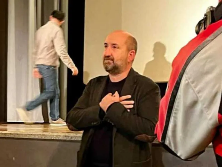 Antonio Albanese: le comunità sono più forti della crisi