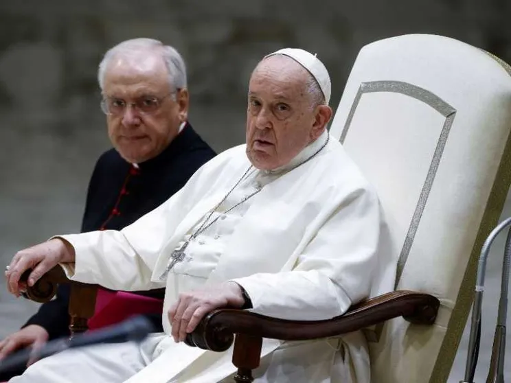 Il Papa: «Preghiamo per quanti soffrono il dramma della guerra»