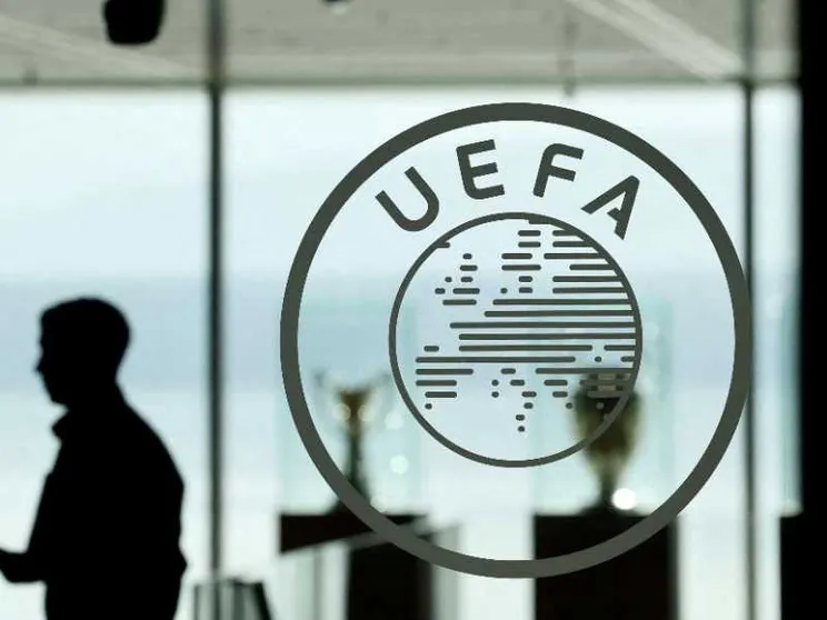Fifa, Uefa, Superlega: trova le differenze