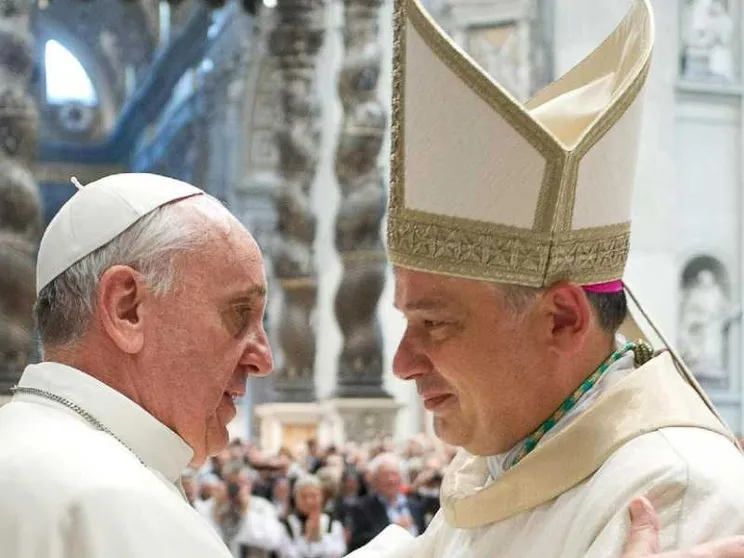 Krajewski inviato dal Papa a pregare per la pace