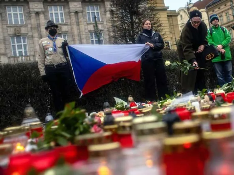 Strage di Praga, a mezzogiorno suonano le campane in tutta l'Ue