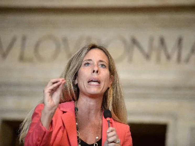Maternità aspirazione e missione. Bufera sulle parole della senatrice Fdi