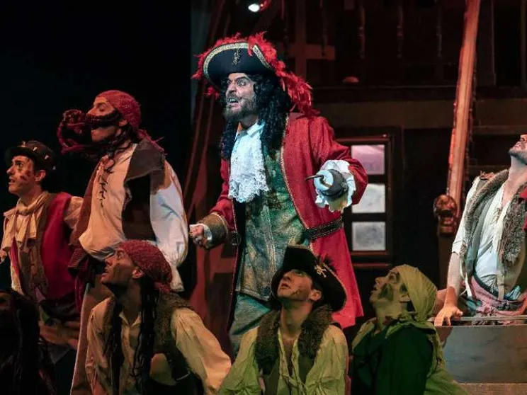 La sfida di Giò Di Tonno: "Ora da Capitan Uncino inseguo Peter Pan"