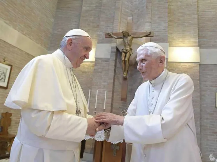 Suore benedettine nell'ex casa di Benedetto XVI