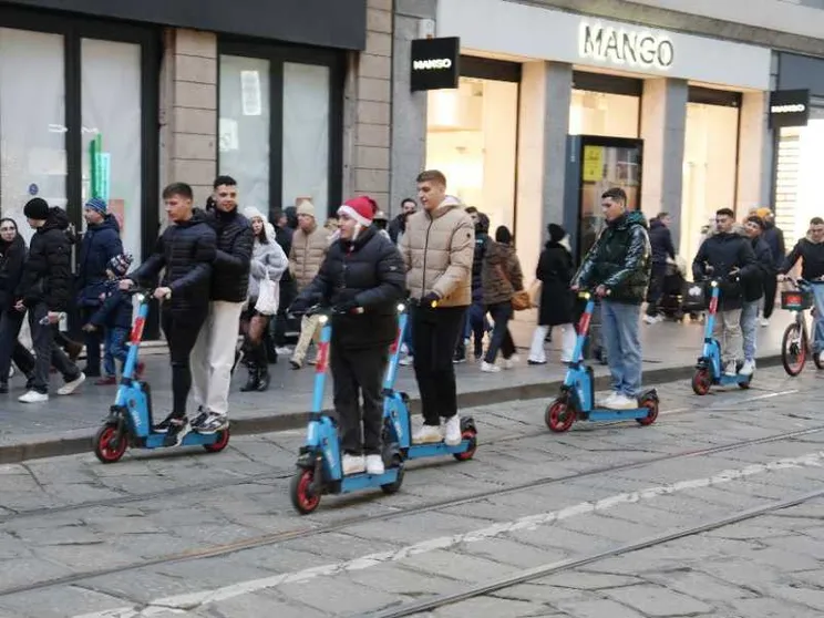 Monopattini, bici e scooter: anche la crisi è “condivisa”