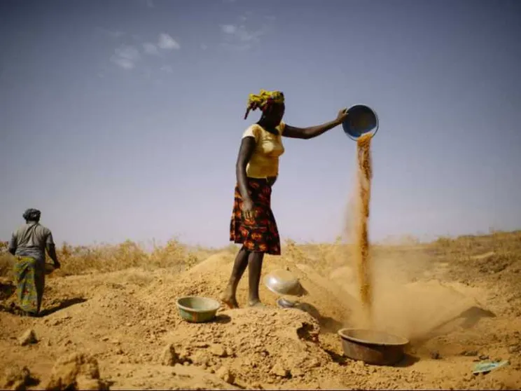 Meno dollari più materie prime: così nel 2024 l'Africa cerca la rivincita