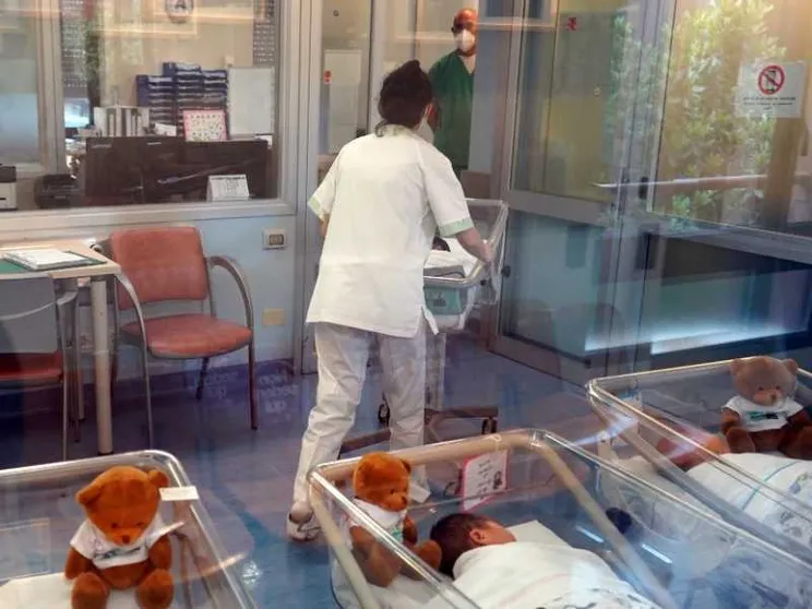 Allarme mortalità in gravidanza, spunta il fattore sociale