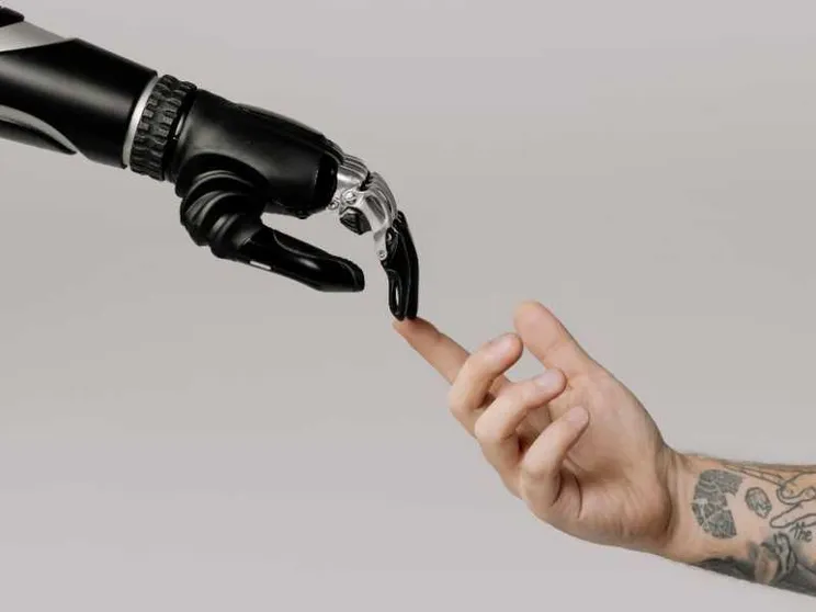 Avvenire di Calabria lancia la sua app con l'intelligenza artificiale