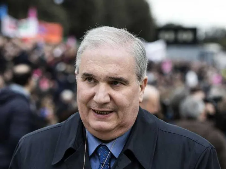 Fioroni: «Il nostro posto è al centro, ma si rinunci alle rendite»