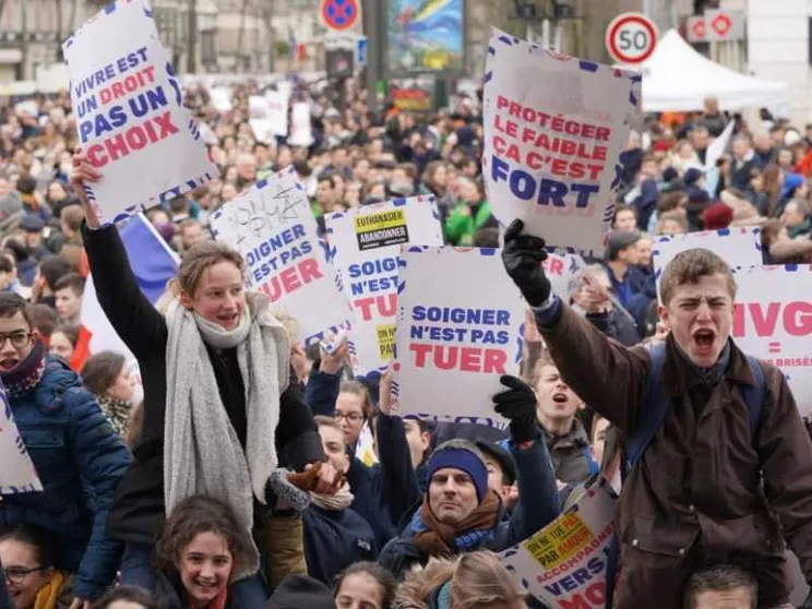 Migliaia i partecipanti alla Marcia per la vita