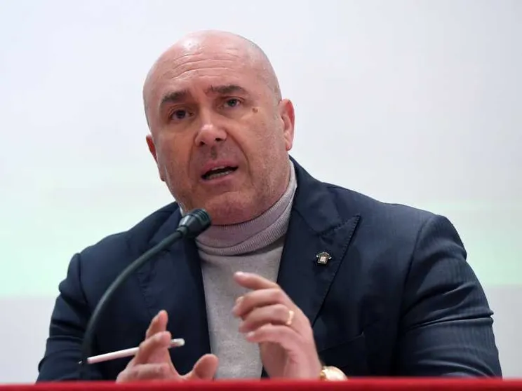 Maschilismo e volgarità, le nuove frasi choc del sindaco Bandecchi