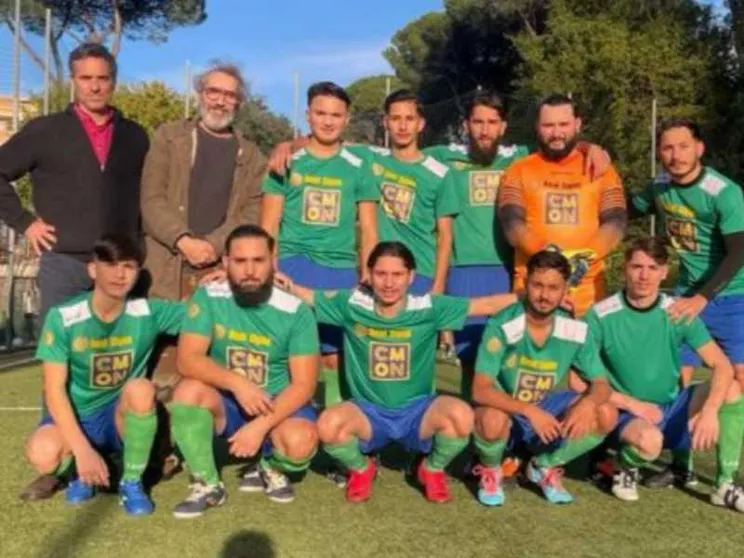 L'attore, il fumettista e il Real Zigan, la squadra dei giovani rom