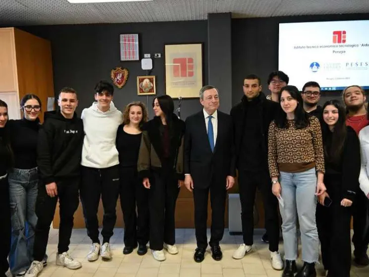 Progetto Peses, Draghi incontra studenti del Capitini di Perugia