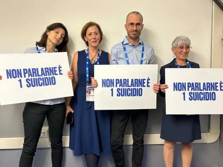I La Sad portano sul palco la prevenzione del suicidio