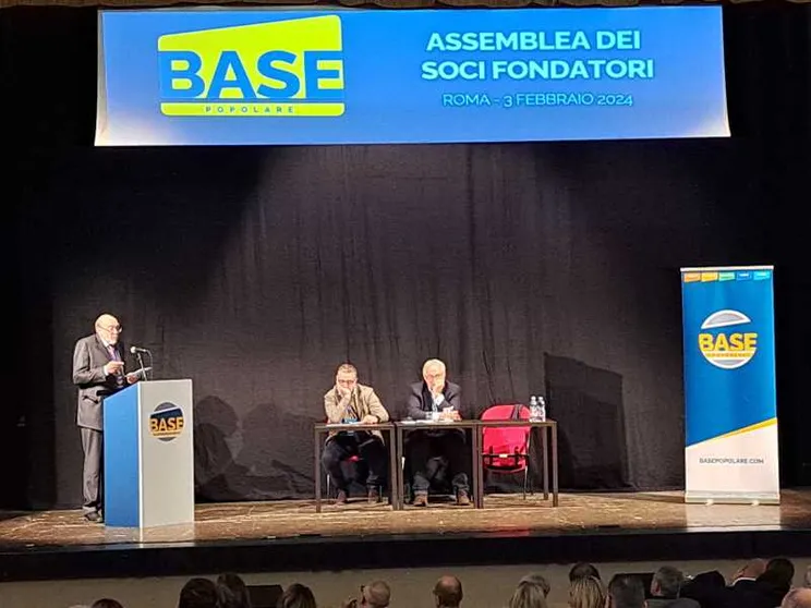 La sfida: fare Centro alle Europee