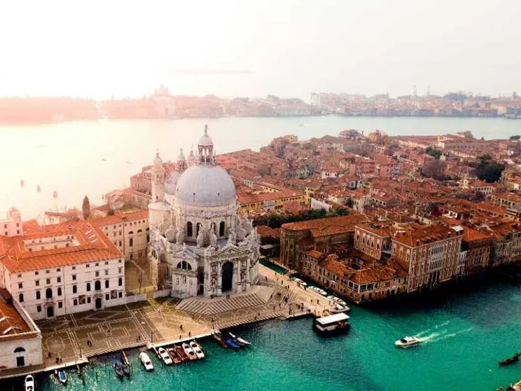 Biennale: il Padiglione del Vaticano con Maurizio Cattelan e Claire Fontaine