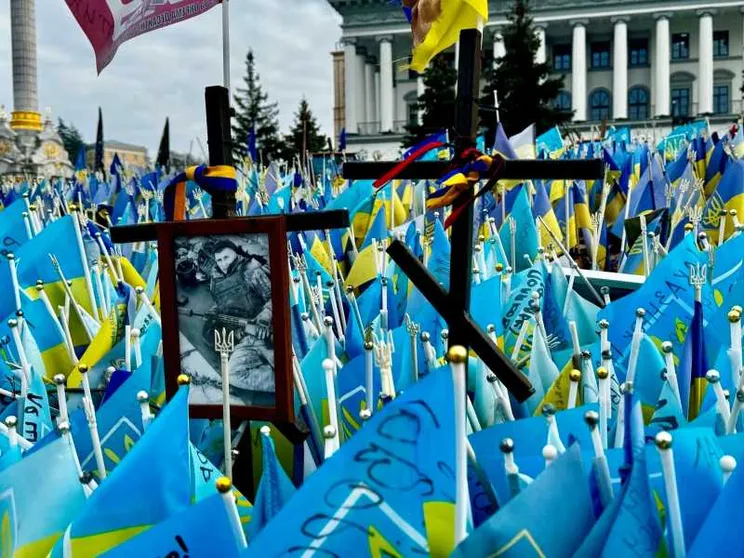 Nuove minacce dalla Russia. E Kiev si sente più sola