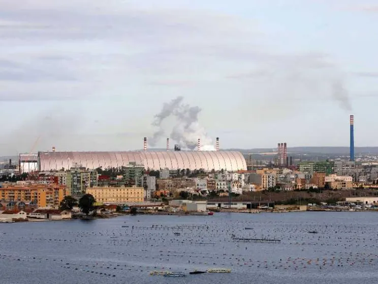 Ex Ilva: l'Italia rischia di perdere i 800 milioni di fondi Ue per Taranto