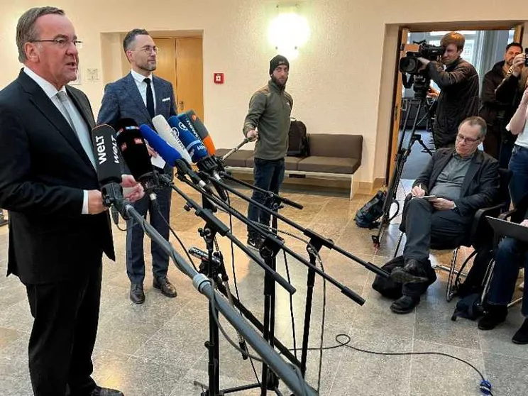 Mosca accusa Berlino: vuole la guerra. La replica: Putin destabilizza