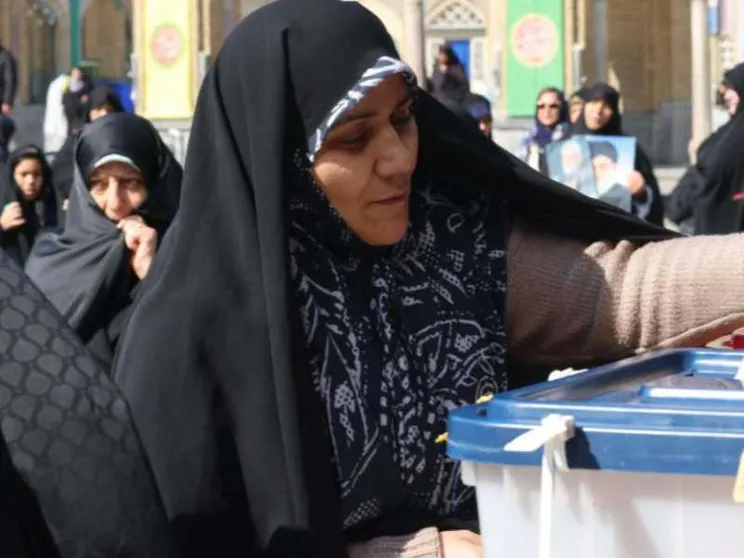 L'Iran al voto boicotta le urne: affluenza al 40,6%