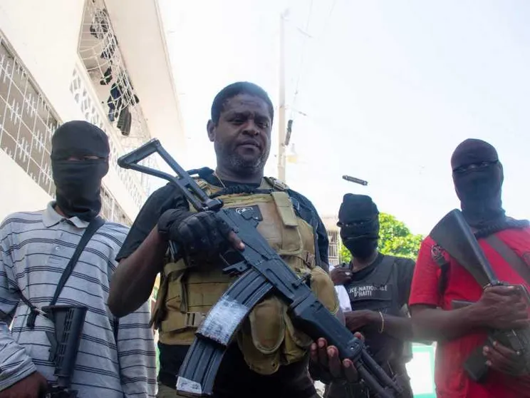 L'ultimatum delle gang di Haiti: «Henry lasci o qui sarà guerra»