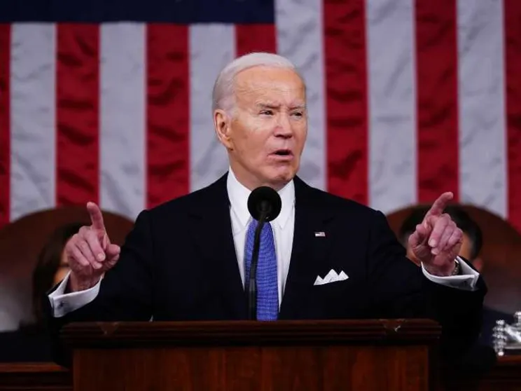 Tasse per i ricchi e linea dura sui migranti, Biden di lotta e di governo