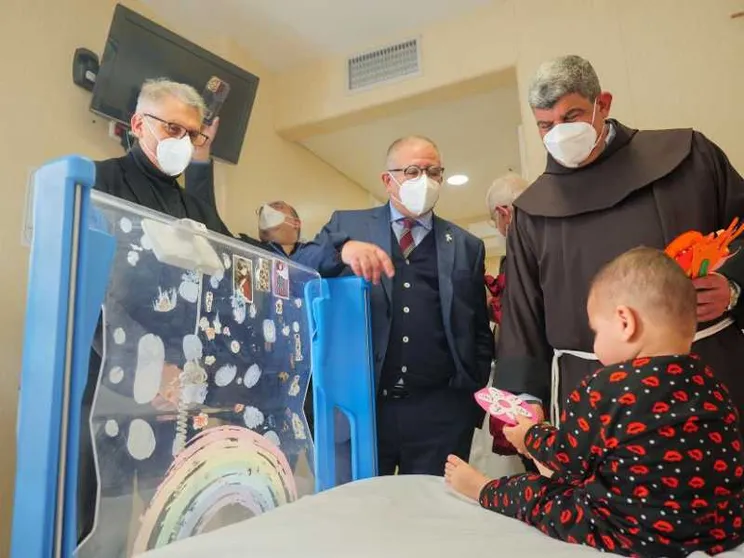 Sono arrivati in Italia altri 14 bambini e 8 adulti feriti a Gaza