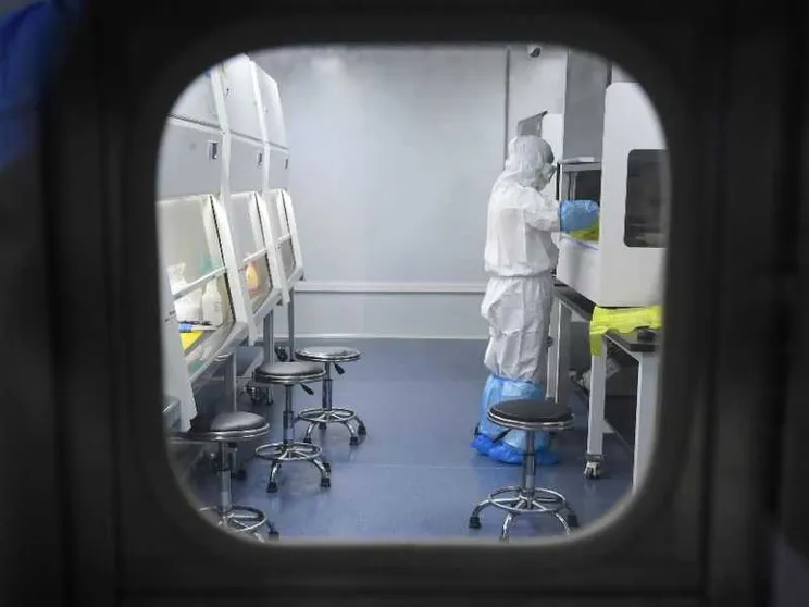 Restare, esiliarsi o combattere? La resistenza degli scienziati di Kiev