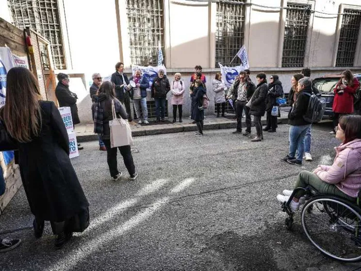 La diocesi di Torino: «Suicidio assistito, la legge regionale? Propaganda».