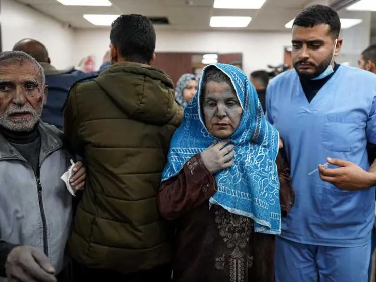 «A Gaza un popolo alla fame». Ancora bombe: 38 morti
