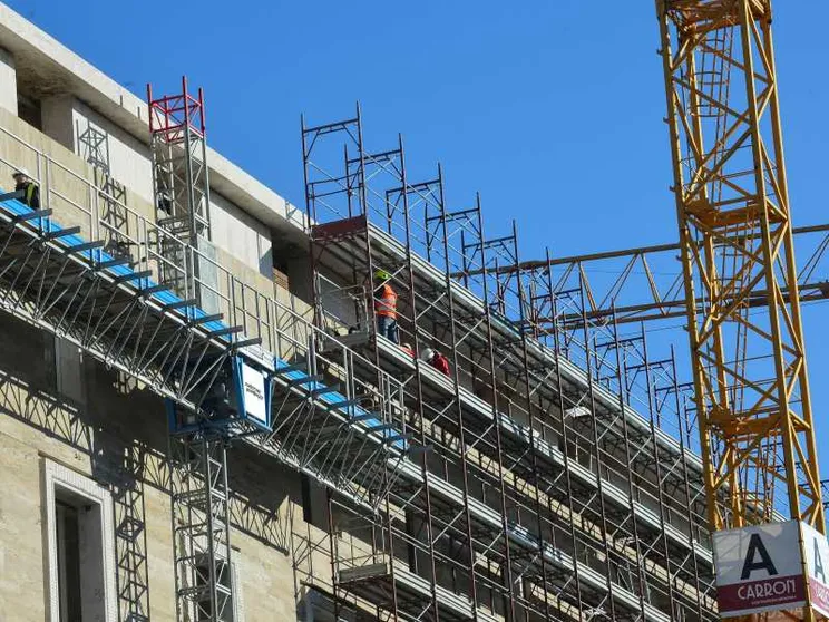 L'Italia è l'unico Paese europeo in cui le retribuzioni orarie sono in calo