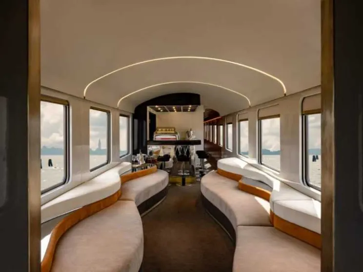 Arriva La Dolce Vita Orient Express: il lusso viaggia (lento) sui binari